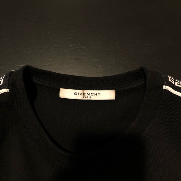 Givenchy logo tape men’s t shirt - Picture 6 of 7